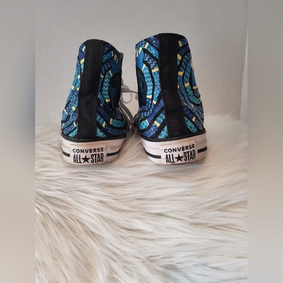 Converse Kids Black and White High-Tops, Size 5.5 - Picture 5 of 8